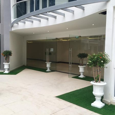 Luxury Business Suits In Grand Avenue By Pattaya City Estates エクステリア 写真