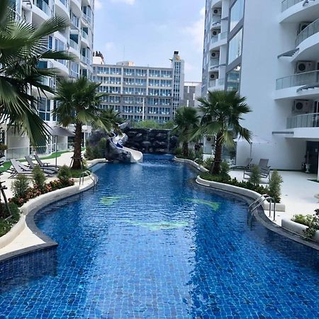 Luxury Business Suits In Grand Avenue By Pattaya City Estates エクステリア 写真