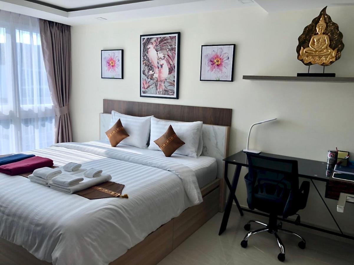 Luxury Business Suits In Grand Avenue By Pattaya City Estates エクステリア 写真