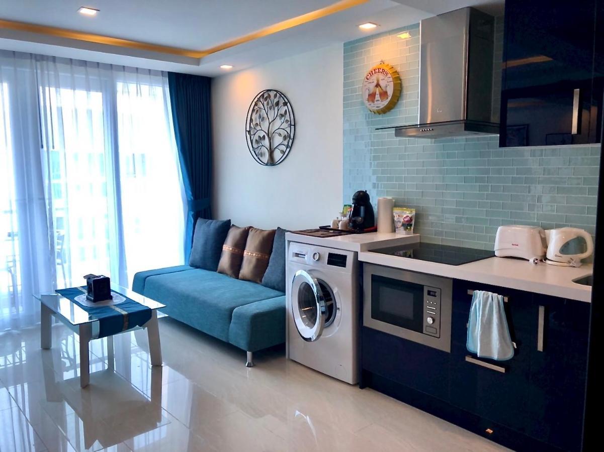 Luxury Business Suits In Grand Avenue By Pattaya City Estates エクステリア 写真