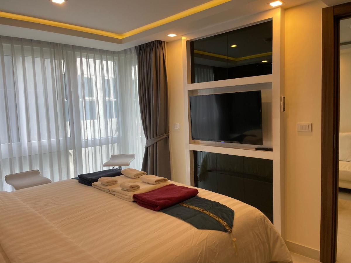 Luxury Business Suits In Grand Avenue By Pattaya City Estates エクステリア 写真