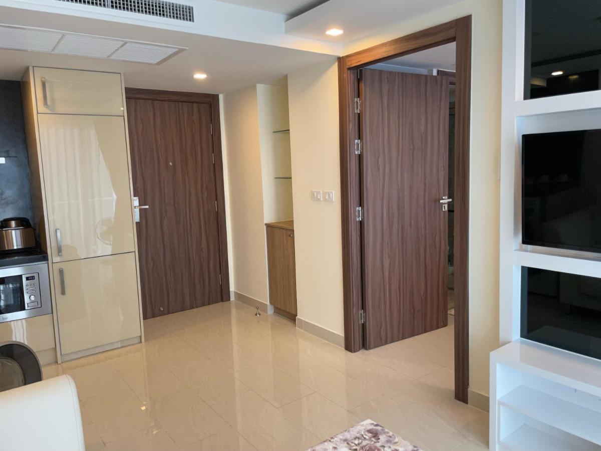 Luxury Business Suits In Grand Avenue By Pattaya City Estates エクステリア 写真