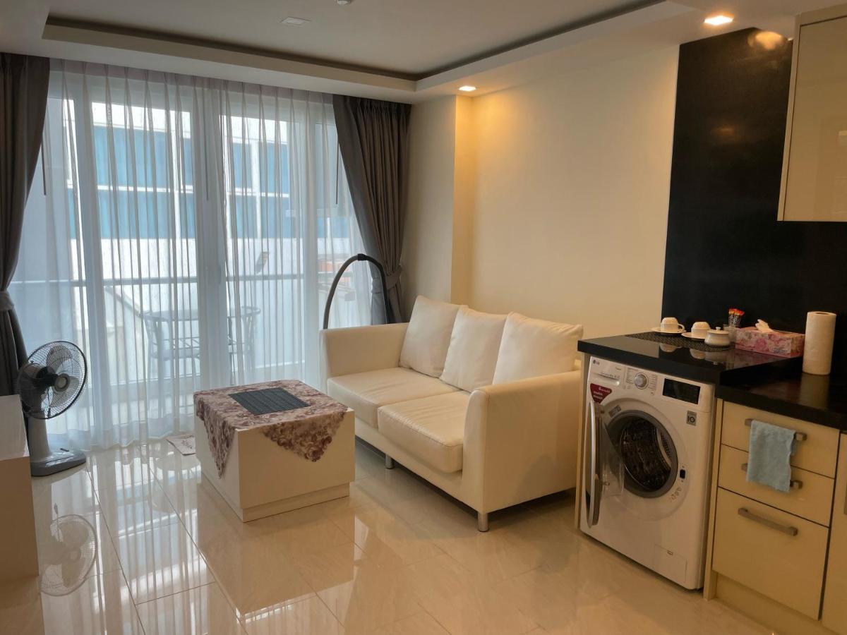 Luxury Business Suits In Grand Avenue By Pattaya City Estates エクステリア 写真
