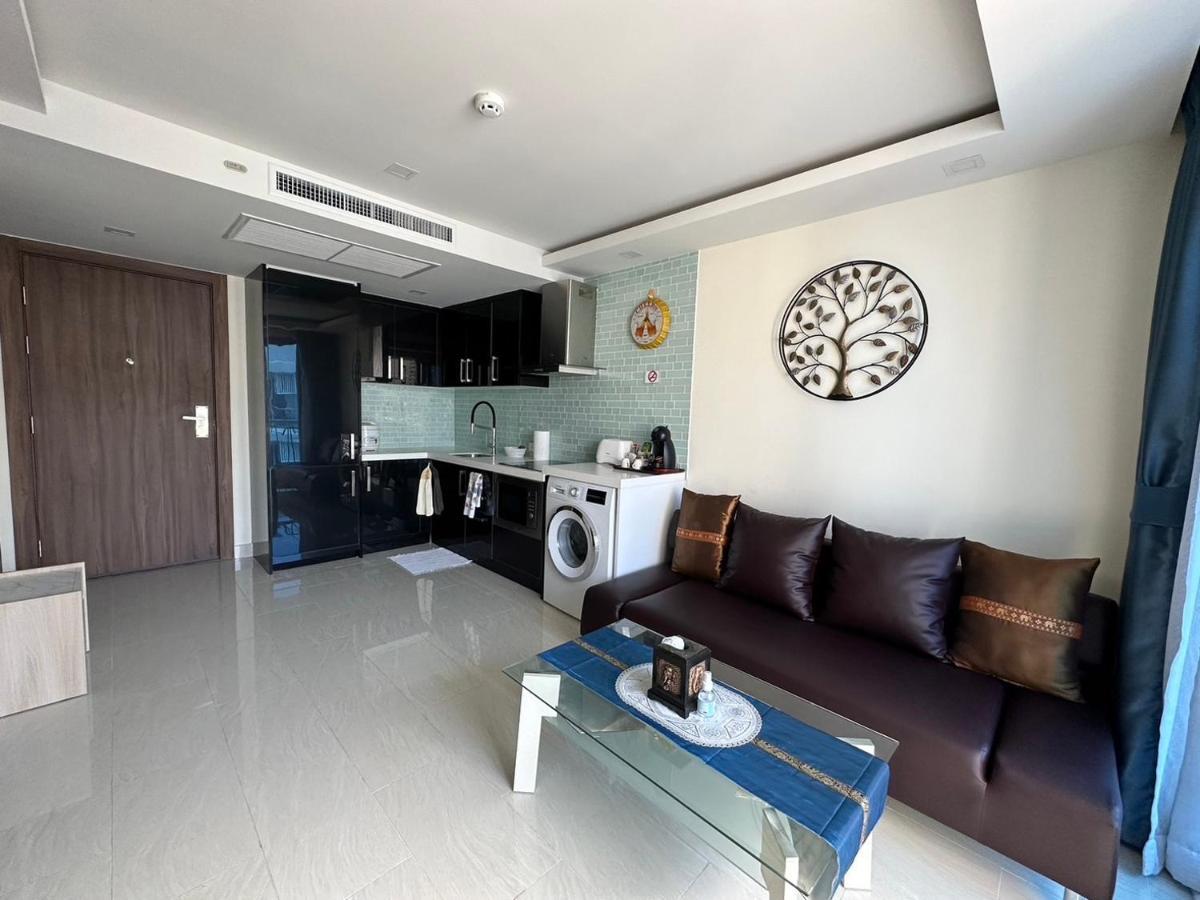 Luxury Business Suits In Grand Avenue By Pattaya City Estates エクステリア 写真