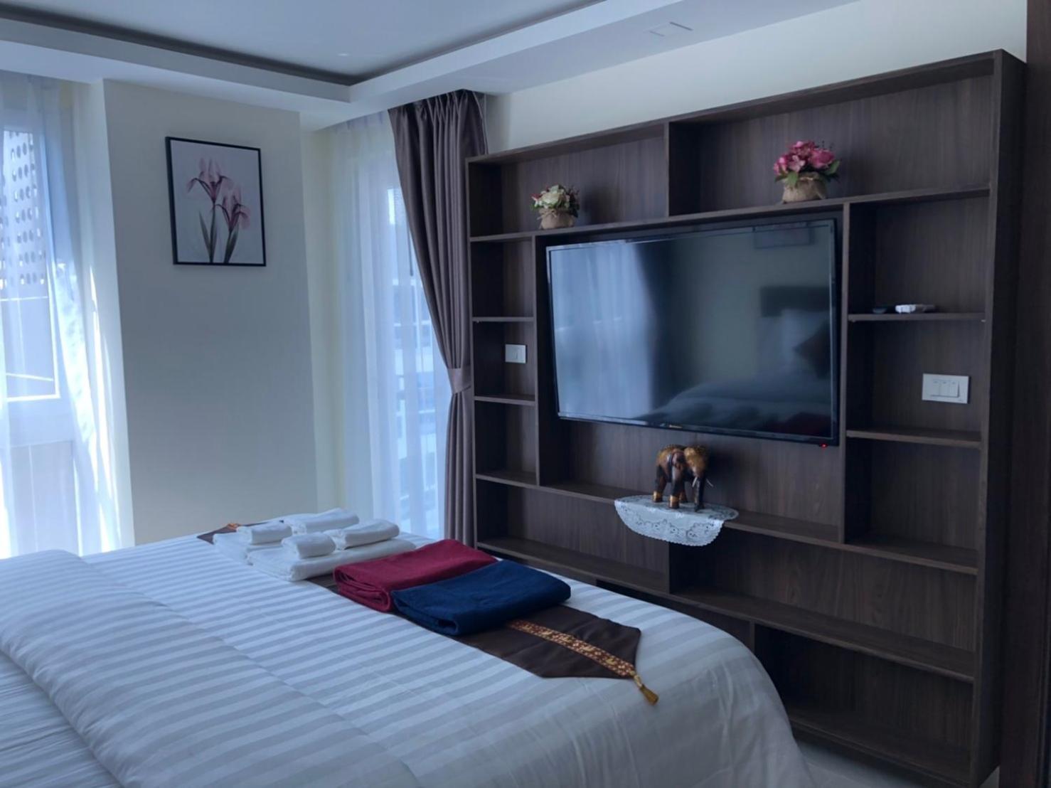Luxury Business Suits In Grand Avenue By Pattaya City Estates エクステリア 写真