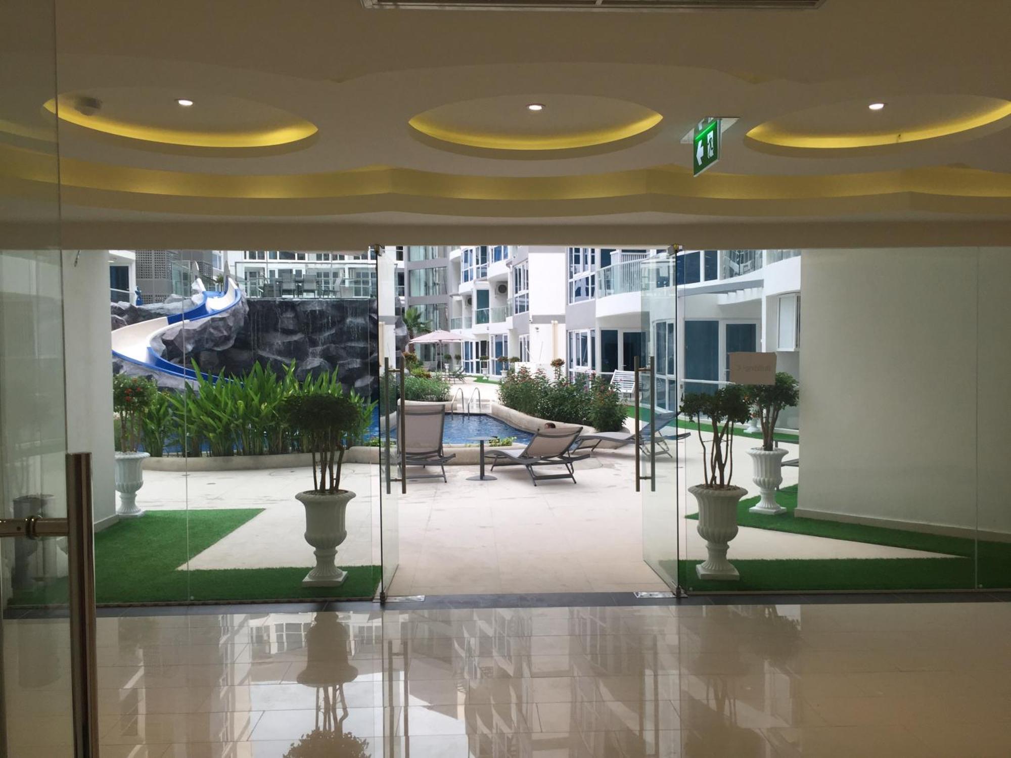 Luxury Business Suits In Grand Avenue By Pattaya City Estates エクステリア 写真