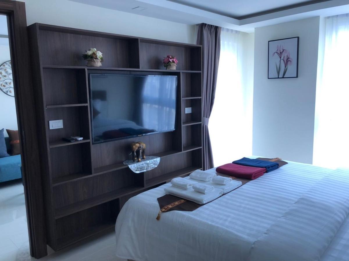Luxury Business Suits In Grand Avenue By Pattaya City Estates エクステリア 写真