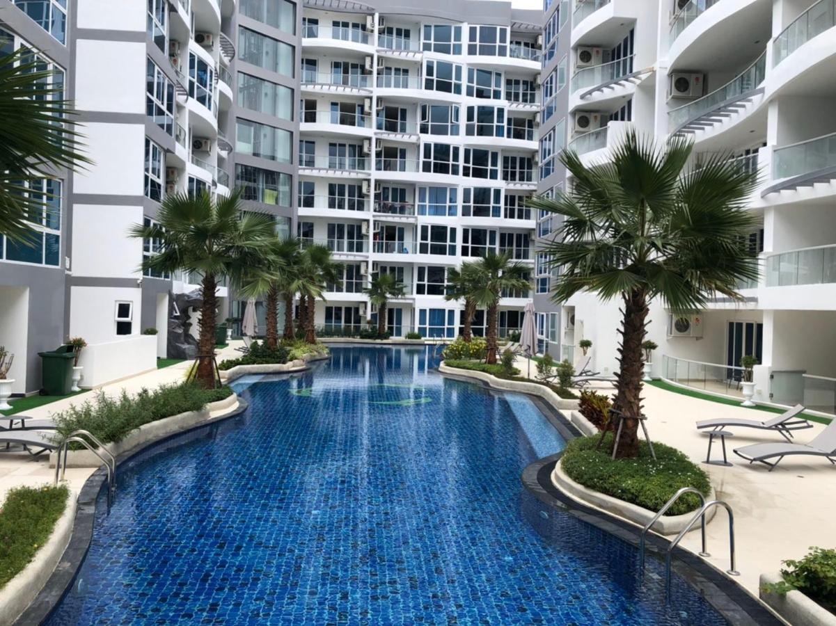 Luxury Business Suits In Grand Avenue By Pattaya City Estates エクステリア 写真